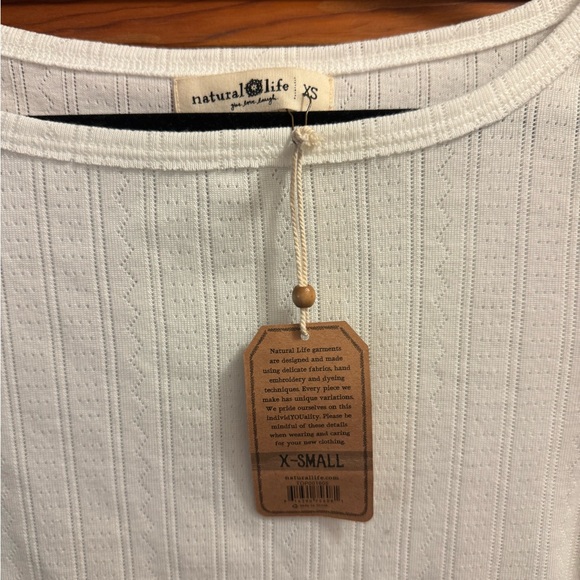 NWT Natural Life White Fitted Blouse - Picture 4 of 7